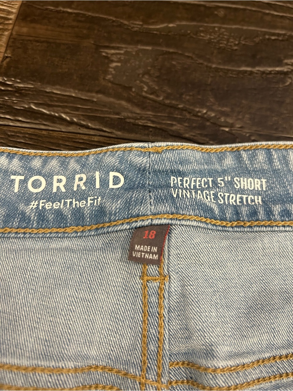Light Wash Denim Shorts with Multicolor Embroidery - Picture 3 of 4